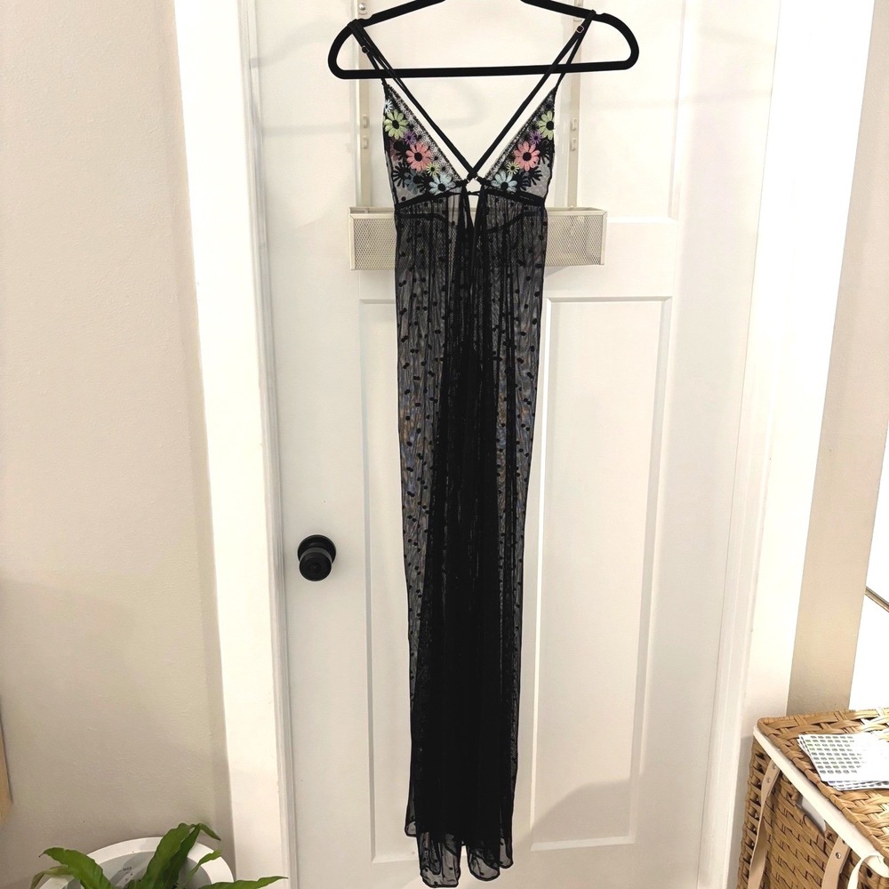 Savage X Fenty Black Floral Embroidered Dot Mesh Maxi Tie Front Robe Size Medium
